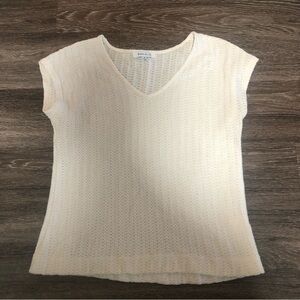 Rose + Olive Cream/Off-White Open Knit V-Neck Cap Sleeve Top - Size M